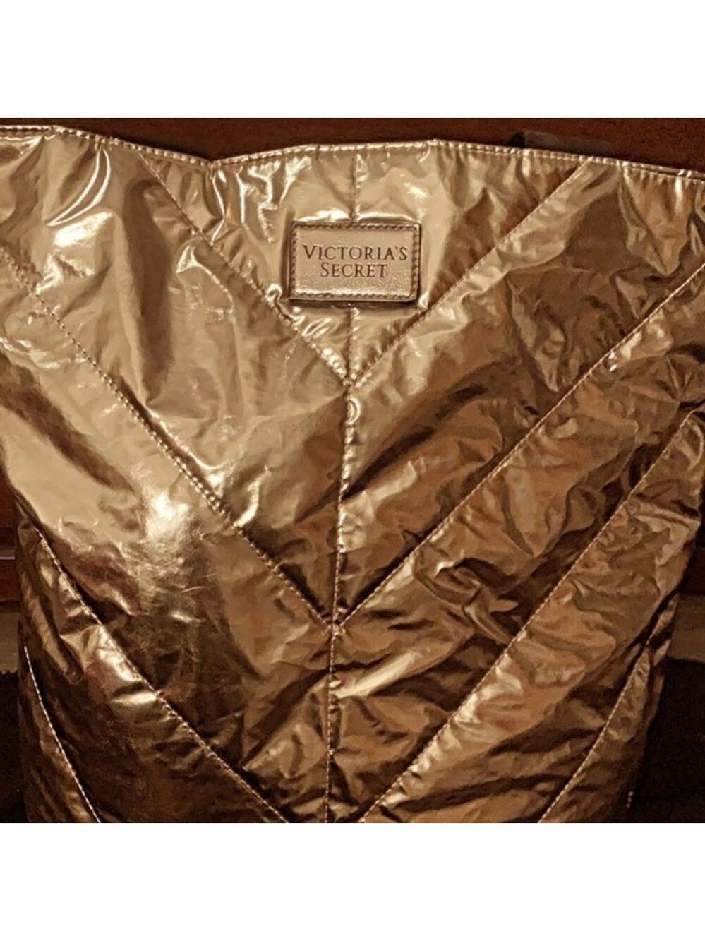 VS PINK rose gold Chevron tote bag - Picture 3 of 9